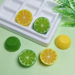 100 pz Mini Limoni Tagliati a Metà, Modelli di Limoni in Resina, Accessori Miniatura Fatti a Mano, Decorazioni da Scrivania, Micro Decorazioni per Casa delle Bambole - Product Image 2