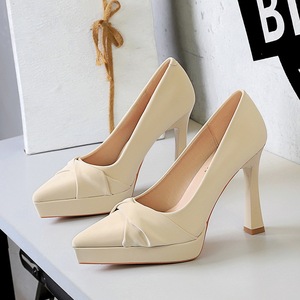 Zapatos de Mujer de Tacón Bajo con Punta en Pico, Cómodos, de Cuero Vacuno Genuino, con Diseño Calado, Estilo Moderno 2026 - Product Image 3