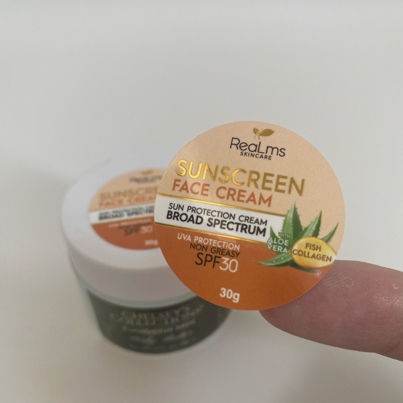 Glossy Waterproof Adhesive Gold Label Stickers for Cosmetic Bottles Vinyl/PVC Foil Roll Packaging for Skin Care Toothpaste