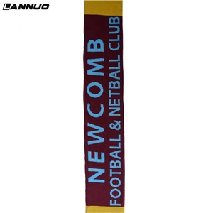 Écharpes de créateur en acrylique 100% écologiques pour l'hiver, rouge et blanc, pour hommes et femmes, écharpe en tricot de football, personnalisée - Product Image 6