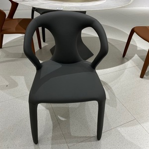 <span class=keywords><strong>Chaise</strong></span> de salle <span class=keywords><strong>à</strong></span> manger en cuir <span class=keywords><strong>chaise</strong></span> de patio <span class=keywords><strong>à</strong></span> roulettes scandinave rose velours <span class=keywords><strong>chaise</strong></span> de salle <span class=keywords><strong>à</strong></span> manger pivotante bon marché pour café extérieur boutique - Product Image 5