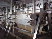 Machine automatique d'épluchage de volailles, 6000 oiseaux/jour, moteur principal pour l'élimination des plumes pour ligne d'abattage de poulets et de canards