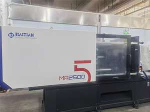 Máquina de Moldeo por Inyección Hidráulica Horizontal Pequeña de 250 Toneladas, 99% Nueva, Marca Haitian, Controlada por PLC, con Servomotor y Caja de Cambios - Product Image 3