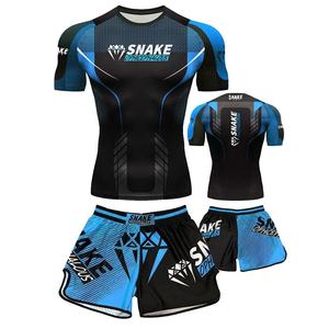 Vêtements d'entraînement de <span class=keywords><strong>combat</strong></span> <span class=keywords><strong>UFC</strong></span> transfrontalier, boxe, Muay Thai, fitness, shorts et t-shirts à séchage rapide pour hommes et femmes adultes - Product Image 3