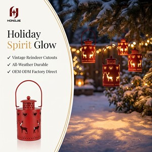 Linterna de Reno Navideña Roja de Metal, Luz Colgante a Pilas con Recortes de Corazón para Decoración de Mesa y Chimenea Navideña - Product Image 1