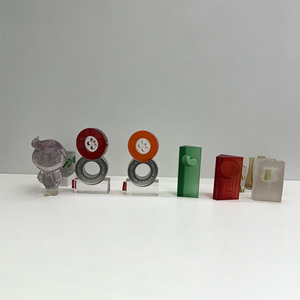 Cubo in Resina Trasparente Moderno da 25cm per <span class=keywords><strong>Arte</strong></span> e Collezionismo, Vendita all'Ingrosso - Product Image 4