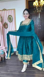 ชุดผ้าไหม Anarkali ชุดปาร์ตี้ dupatta and pent Palazzo สำหรับส่งออกจากอินเดีย - Product Image 3