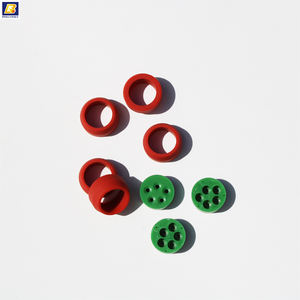 Entretoises de rondelles en silicone à découper personnalisées avec résistance aux hautes températures et efficacité de blindage élevée; joint conducteur - Product Image 3