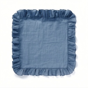 Serviettes en lin carrées personnalisées avec volants Serviettes en lin réutilisables de style moderne faites à la main - Product Image 3