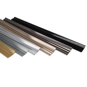 Plinthe en aluminium à installation sans outil avec système de clips-Simplifie le processus de bricolage pour les propriétaires - Product Image 2