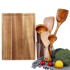 เขียงไม้สี่เหลี่ยมสไตล์บ้านไร่สำหรับเสิร์ฟชาร์คูเตอรีและขนมปัง - ใช้กับเครื่องล้างจานได้ - Product Image 1