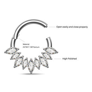 Boucle d'oreille pendante papillon en titane TOPOSH avec zircon pavé, design labret poli à la main, bijoux de corps pour <span class=keywords><strong>piercing</strong></span> plat d'oreille ou d'<span class=keywords><strong>helix</strong></span> - Product Image 2