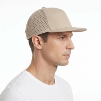 Casquette de baseball unisexe en polyester 100 % imperméable, coupe laser 7 panneaux, style Oxford sportif, à visière plate, ajustée, personnalisable, avec fermeture snapback, vente en gros