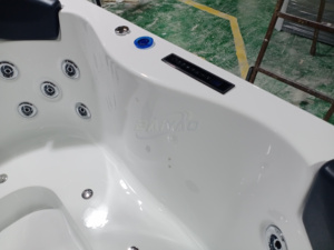 Jacuzzi Exterior para 4 Personas con Jets Potentes y Luces LED de Colores Cambiantes para Jardín de Villa y Estilo Resort - Product Image 5