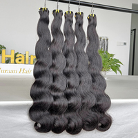 Vendeurs de trame de cheveux humains naturels vierges à cuticules alignées Paquets de cheveux brésiliens ondulés ondulés