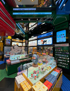 Soluciones de Exhibición Personalizadas para Tiendas de Cajas Sorpresa de Juguetes con Paneles de MDF, Madera Contrachapada, Acero Inoxidable, Vidrio, Acrílico y LED - Product Image 4