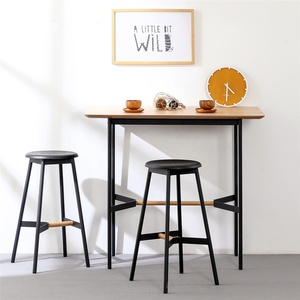Tabouret <span class=keywords><strong>de</strong></span> <span class=keywords><strong>bar</strong></span> <span class=keywords><strong>haut</strong></span> <span class=keywords><strong>de</strong></span> gamme rond en chêne noir MDF, 65 cm, 75 cm - Product Image 1