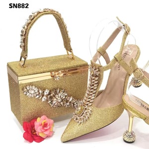 Nouvelles chaussures <span class=keywords><strong>de</strong></span> <span class=keywords><strong>danse</strong></span> et ensemble <span class=keywords><strong>de</strong></span> sacs 9CM talons hauts pochette <span class=keywords><strong>italienne</strong></span> pour femmes chaussures <span class=keywords><strong>de</strong></span> mariage et ensemble <span class=keywords><strong>de</strong></span> sacs avec des talons à nœud <span class=keywords><strong>de</strong></span> qualité supérieure - Product Image 2