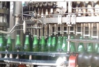 Ligne de remplissage automatique de bière, machine de mise en bouteille de bouteilles en verre, 2000-5000 BPH