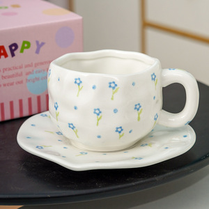 <span class=keywords><strong>Set</strong></span> Creativo di Tazza e Piattino in Ceramica Fatta a Mano, Elegante Servizio da Tè in Stile Ins - Product Image 3