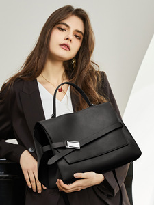 Nouveaux sacs bandoulière de créateur tendance en cuir véritable de haute qualité, sacs messager décontractés, sacs fourre-tout et sacs à main pour femmes - Product Image 4