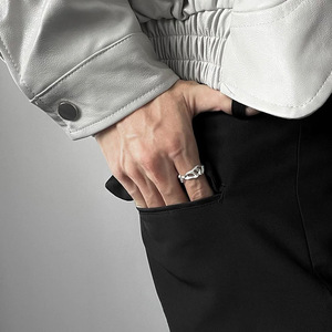 Anillo de Cobre Y2K de la Serie '<span class=keywords><strong>Annihilation</strong></span>' Original para Hombre, Forma Geométrica, Diseño Único y Exclusivo, Estilo Moderno y de Alta Gama - Product Image 3