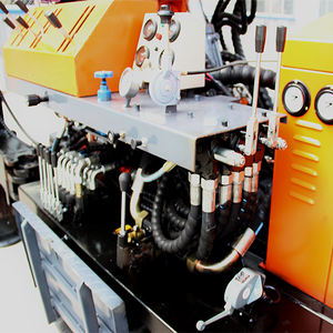 베스트 셀러 200m 깊은 우물 드릴링 장비 완전 유압 차량 강철 유형 사용 조건 DTH 드릴링 락 드릴 크롤러 - Product Image 5