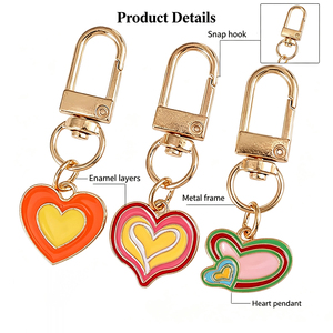 Porte-clés en métal émaillé multicouche en alliage personnalisé, design en forme de cœur, pendentif d'amour coloré pour clés de voiture, sac à dos, sac à main - Product Image 2