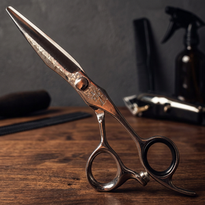 Ciseaux de coiffure professionnels ergonomiques en acier inoxydable à bords tranchants pour droitiers avec manche long pour usage en salon - Product Image 4