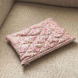 Eco-Friendly Floral Print Quilted Custom Cotton Cosmetic Organizer Zipper <b>Tablet</b> Sleeve Travel Women Large Storage <b>Bag</b> - Product Image 5