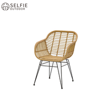 Chaise de salle à manger d'extérieur moderne en rotin imperméable avec structure métallique - Empilable, légère, durable, confortable, garantie 3 ans, pour hôtel