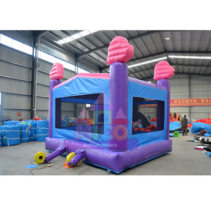 Château gonflable commercial violet et rose pour enfants, idéal pour les fêtes en extérieur – Location de structures gonflables en forme de cœur pour enfants - Product Image 2