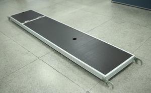 Plataforma de Aluminio con Puerta Escamoteable y <span class=keywords><strong>Escalera</strong></span> / Tabla de Aluminio con <span class=keywords><strong>Escalera</strong></span> - Product Image 4