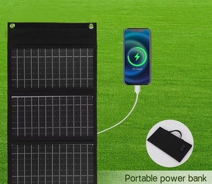 Bolsa Solar Plegable Monocristalina de 21W Lista para Usar, con 2 Puertos USB, Diseño Impermeable para Viajes, Camping y Carga al Aire Libre - Product Image 1