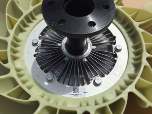 DZ62066060001คลัตช์พัดลมน้ำมันซิลิโคนสำหรับ shacman F3000อะไหล่เครื่องยนต์ trukc - Product Image 6