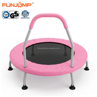 Trampolin Mini Anak 36 Inci dengan Pegangan Pengaman, Tali Bungee, Desain Hemat Ruang, dan Peredam Suara untuk Kebugaran di Dalam Ruangan