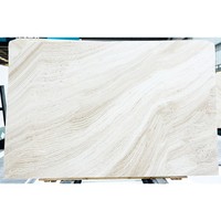 Grande dalle de travertin naturel Super Blanc PerfectStone pour les projets de décoration de halls d'hôtels de luxe et de villas