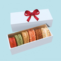Emballage personnalisé de boîte à bonbons/macarons/chocolats en papier à rayures écologiques