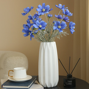 Bouquet de fleurs artificielles Timo Floral Art Cosmos en soie pour la décoration de la maison, du salon et des accessoires de mariage - Product Image 2