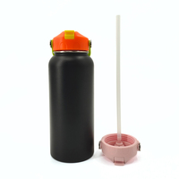 Grande bouteille d'eau isotherme de 32 oz en acier 304, gobelet isolé noir avec couvercle à paille breveté et poignée rotative, pour le bureau, le sport et la randonnée