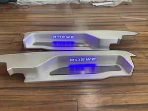 Nuevo <span class=keywords><strong>Mercedes</strong></span> <span class=keywords><strong>Vito</strong></span> V260 V250 <span class=keywords><strong>Sprinter</strong></span> W906 W907 accesorios interiores aleación de aluminio LED coche puerta móvil alféizar Pedal de bienvenida - Product Image 3