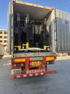 Transpaleta Eléctrica de 1.5 Toneladas, Horquillas de 1500mm, Neumáticos Sólidos, Batería de Plomo-Ácido, Operación Manual en Interiores, Mástil de Una Etapa - Product Image 3