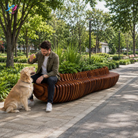 Banc d'attente extérieur commercial multi-personnes en bois massif nordique, design paramétrique moderne, durable et écologique, pour centres commerciaux et écoles