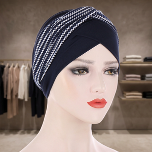 Hiyab Corto para Mujer, Estilo Turbante Musulmán, Diseño Tropical Euroamericano, Poliéster Chifón, Cuatro Estaciones - Product Image 3