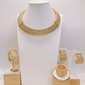 Conjunto de Joyería Italiana Zhuerrui, Chapado en Oro Brasileño, para Bodas y Fiestas, Collar, Pulsera, Aretes y Anillo - Product Image 6