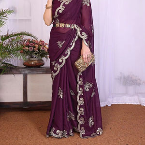 Tissus exclusifs pour saris traditionnels en coton lourd à motif floral organique - Broderie de sequins sur la blouse - Vente en gros - Product Image 3