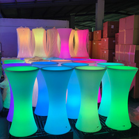 Tabouret de bar LED cubique moderne rechargeable en plastique, mobilier commercial lumineux pour extérieur, maison, bar, fêtes, mariages, événements, résistant à l'eau