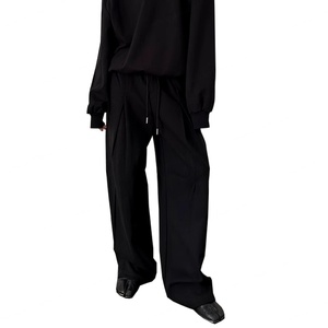 Pantalon de survêtement sportif plissé à jambe large, décontracté, épais et fluide, de haute qualité, pour la mode en gros - Product Image 6