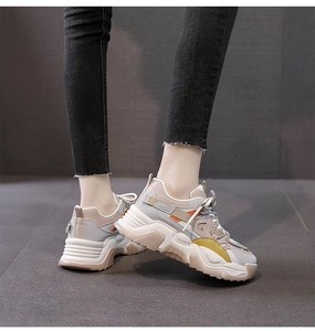 Zapatillas Deportivas para Mujer con Suela Gruesa de Goma Antideslizante con Cordones, Estilo Dad Shoes para Gimnasio, Correr y Caminar - Product Image 3