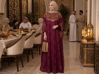 Robe de soirée de luxe en polyester, dentelle imprimée, lourdement perlée, col montant, cape chauve-souris, robe longue pour le festival de l'Aïd et les événements formels